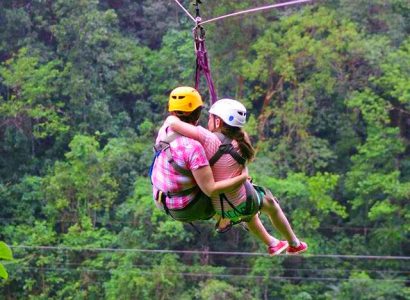 Petualangan pemesanan Zipline-Samana